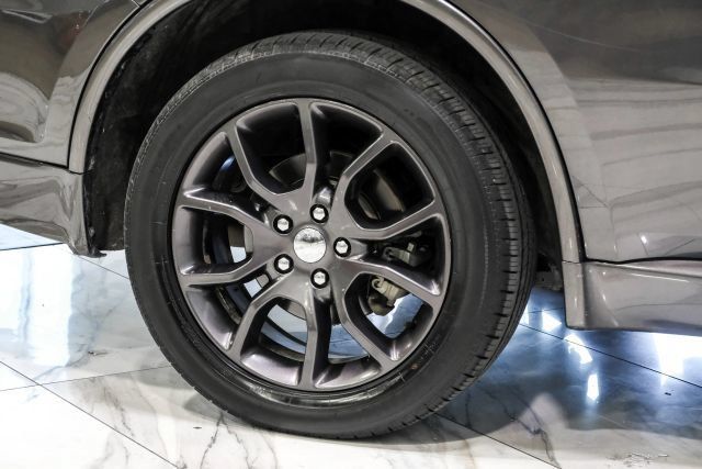 Used 2015 Dodge Durango R/T w/ Technology Group RWD image 48