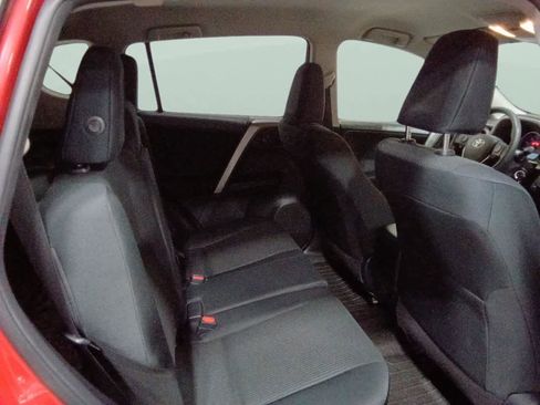 Used 2016 Toyota RAV4 LE image 22
