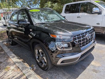 Used 2024 Hyundai Venue SEL