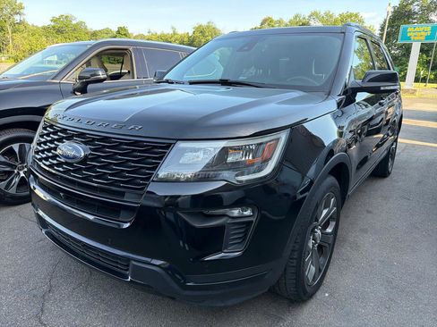 Used 2018 Ford Explorer Sport w/ Equipment Group 401A AWD/4WD image 2