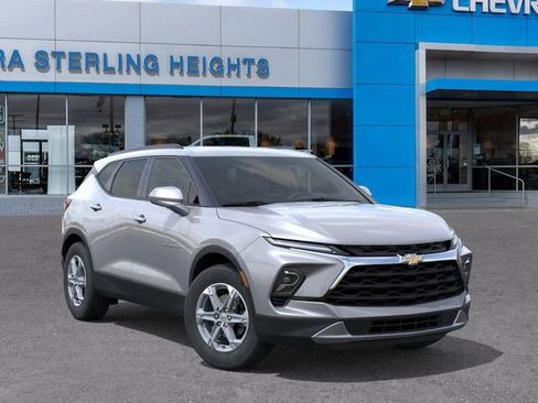 New 2025 Chevrolet Blazer LT w/ Convenience Package image 8