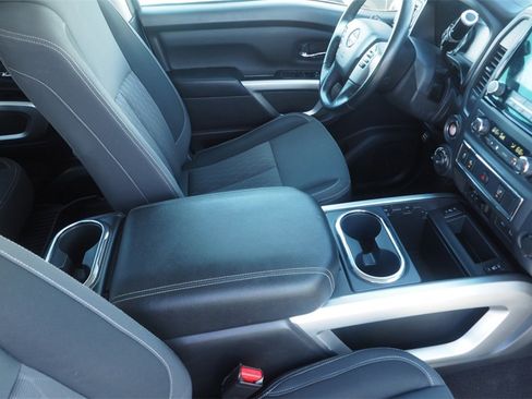 Used 2023 Nissan Titan SV w/ SV Convenience Package image 24