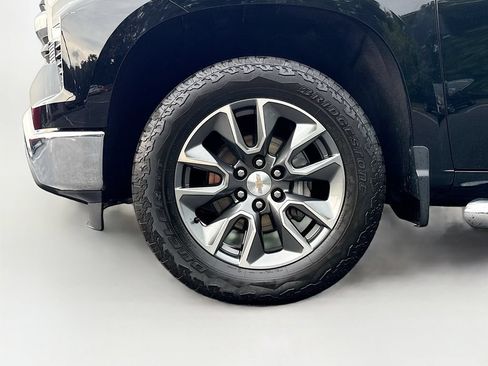 Used 2023 Chevrolet Silverado 1500 LT w/ LPO, Liner Protection Package AWD/4WD image 34