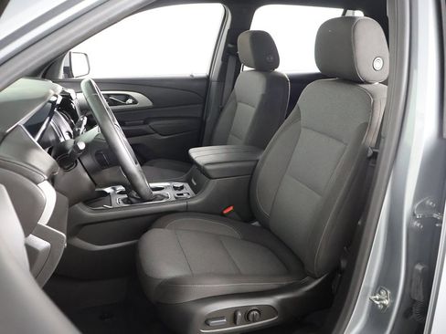 Used 2023 Chevrolet Traverse LT image 29