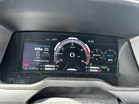 Used 2023 Toyota Tundra Limited w/ TRD Off-Road Package image 16