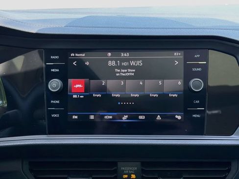 Used 2021 Volkswagen Jetta SEL FWD image 32