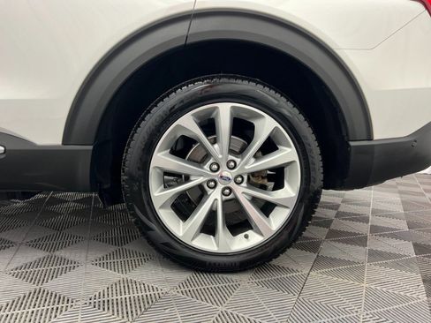 Used 2021 Ford Explorer Platinum AWD/4WD image 27