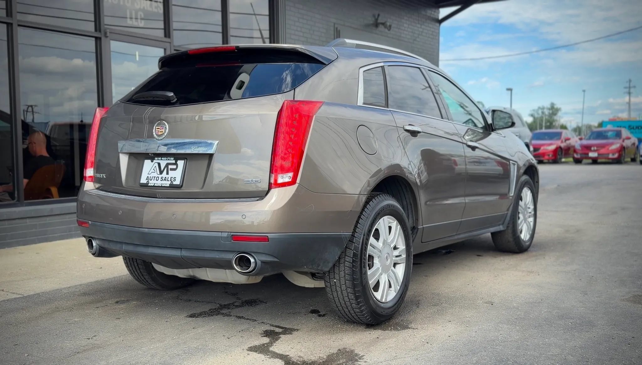 Used 2014 Cadillac SRX Luxury FWD image 2