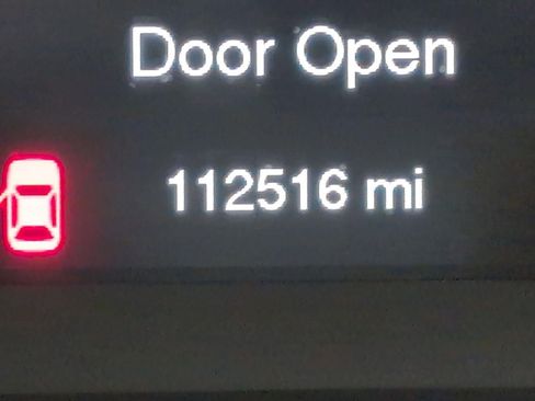 Used 2016 Jeep Cherokee Sport w/ Cold Weather Group AWD/4WD image 3