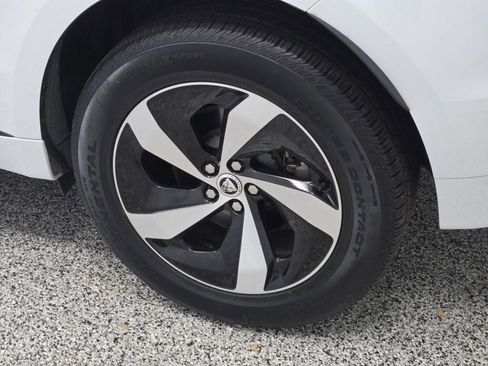 Used 2024 Jaguar F-PACE R-Dynamic S image 17