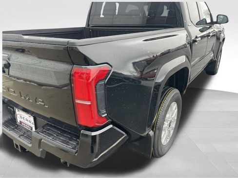 New 2026 Toyota Tacoma SR5 image 9