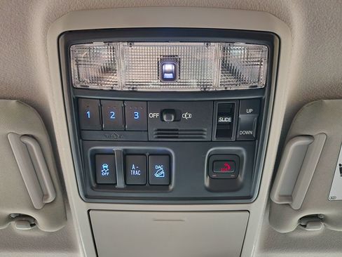 Used 2022 Toyota 4Runner Limited AWD/4WD image 48