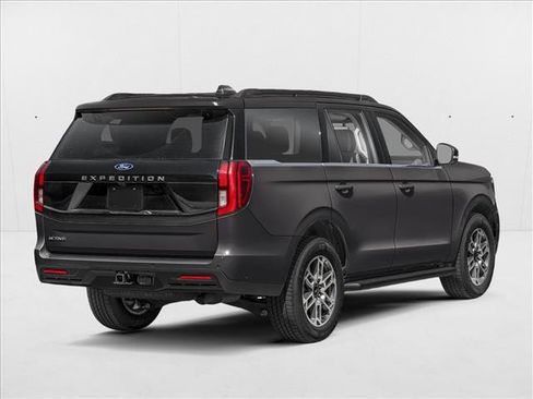 New 2026 Ford Expedition Active image 2
