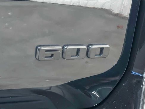 Used 2024 Cadillac Escalade Sport Platinum w/ LPO, ONYX Package image 28