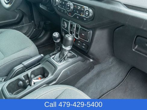 Used 2024 Jeep Wrangler Unlimited Sport AWD/4WD image 43