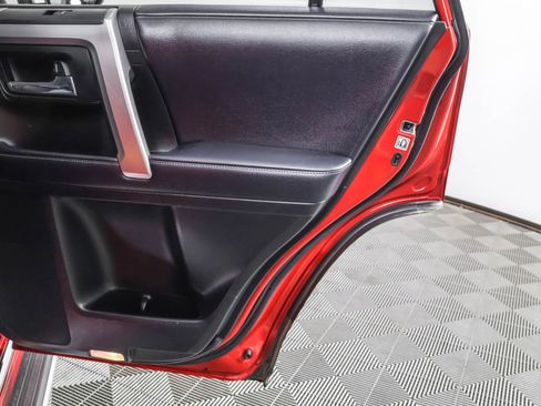 Used 2018 Toyota 4Runner Limited image 41