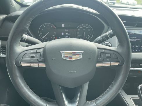 Used 2023 Cadillac XT4 Premium Luxury AWD/4WD image 19