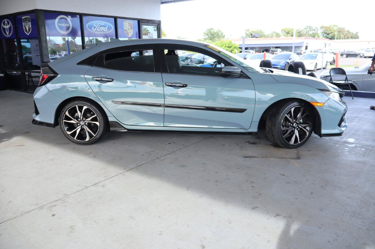 Used 2018 Honda Civic Sport image 6