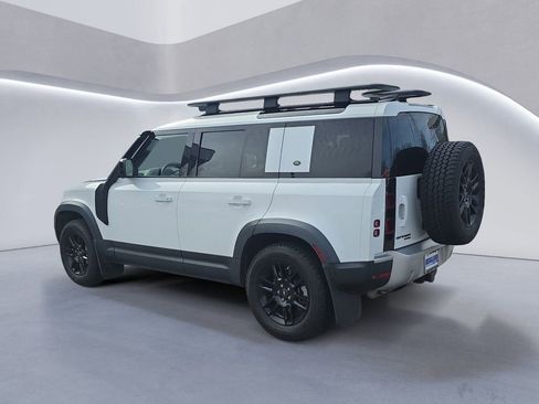 Used 2020 Land Rover Defender 110 SE image 5