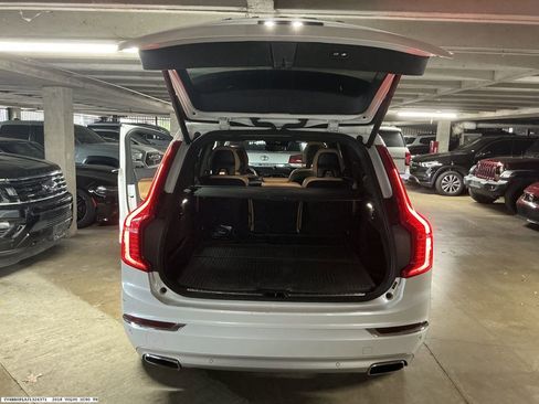 Used 2018 Volvo XC90 T8 Inscription w/ Convenience Package image 12