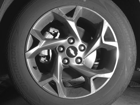Used 2025 Chevrolet Trax LT FWD image 12