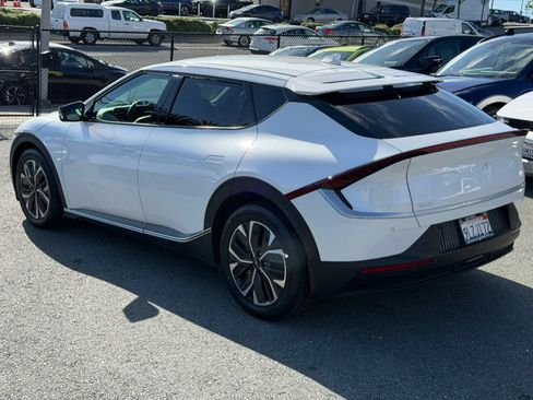 Used 2024 Kia EV6 Light AWD/4WD image 7