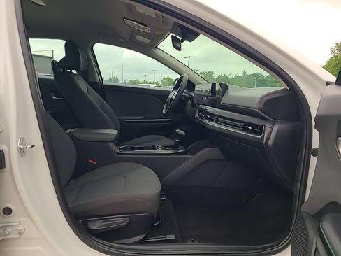 Used 2025 Kia K4 FWD image 27