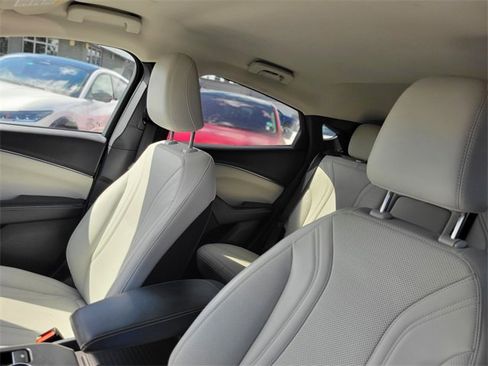 Used 2024 Ford Mustang Mach-E Premium image 19