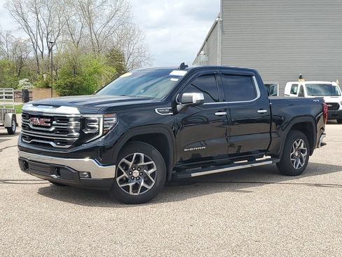 Used 2022 GMC Sierra 1500 SLT w/ SLT Premium Package AWD/4WD image 1