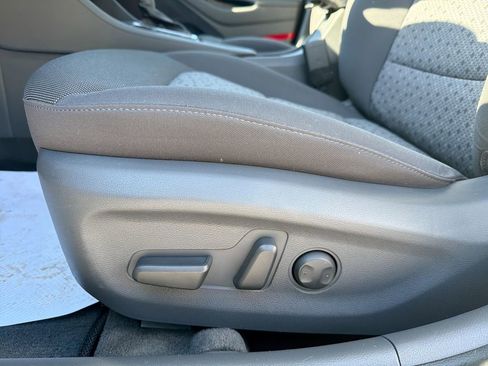 Used 2019 Hyundai Ioniq SEL image 16