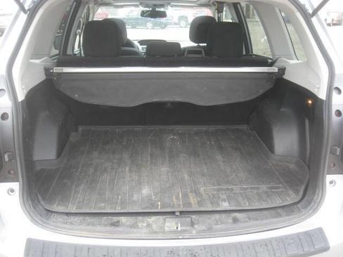 Used 2016 Subaru Forester 2.5i Premium w/ All-Weather Package image 10