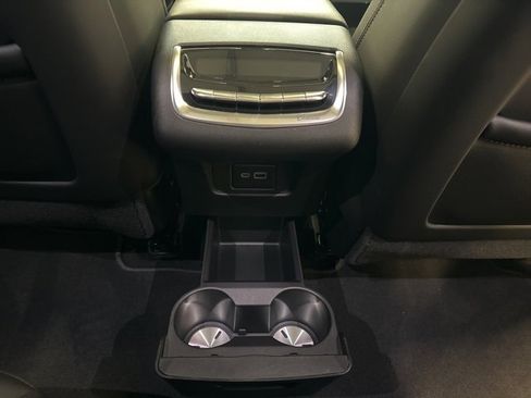 Used 2024 Cadillac XT6 Sport image 47