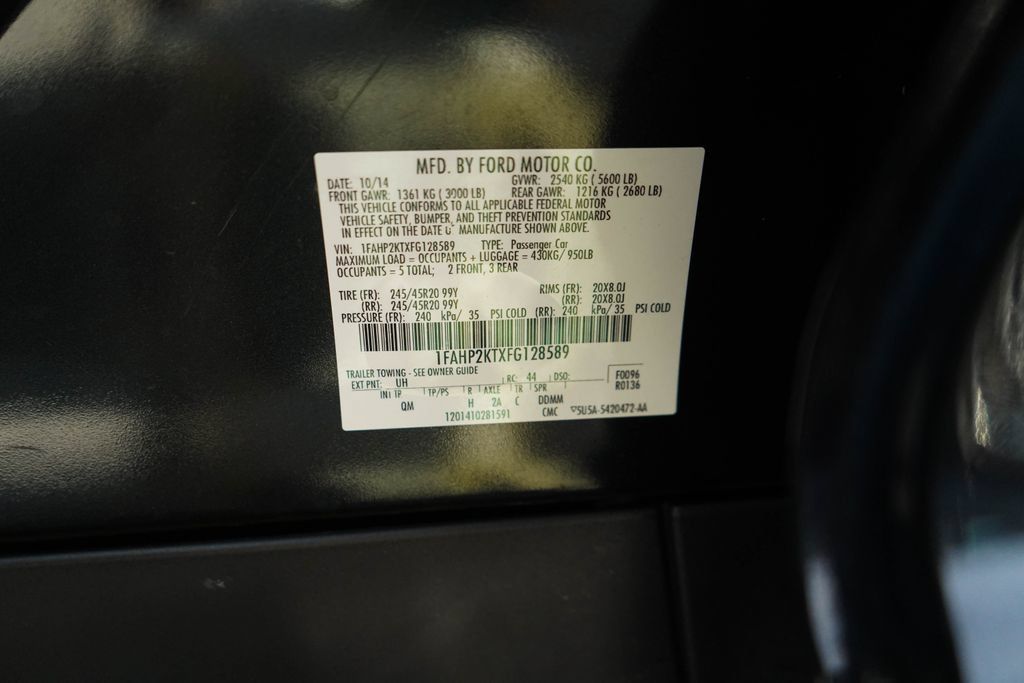 Used 2015 Ford Taurus SHO w/ Equipment Group 401A AWD/4WD image 41