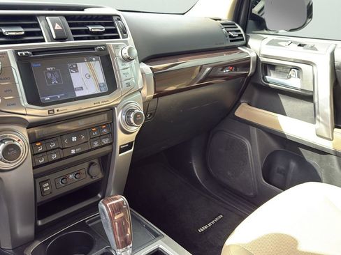 Used 2018 Toyota 4Runner Limited image 19