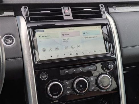 Used 2019 Land Rover Discovery HSE image 10