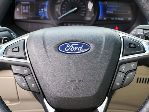 Used 2024 Ford Edge Titanium w/ Titanium Elite Package AWD/4WD image 10