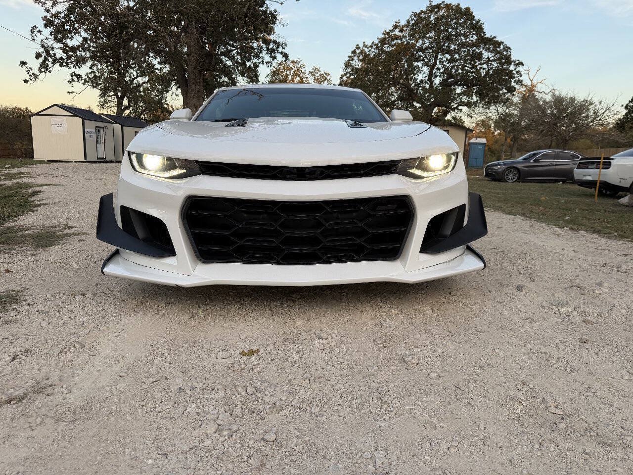 Used 2018 Chevrolet Camaro SS RWD image 10