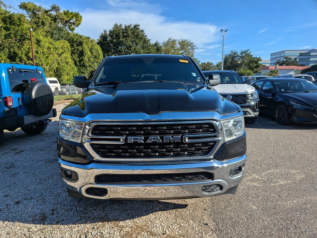 Used 2022 RAM 1500 Big Horn AWD/4WD image 3