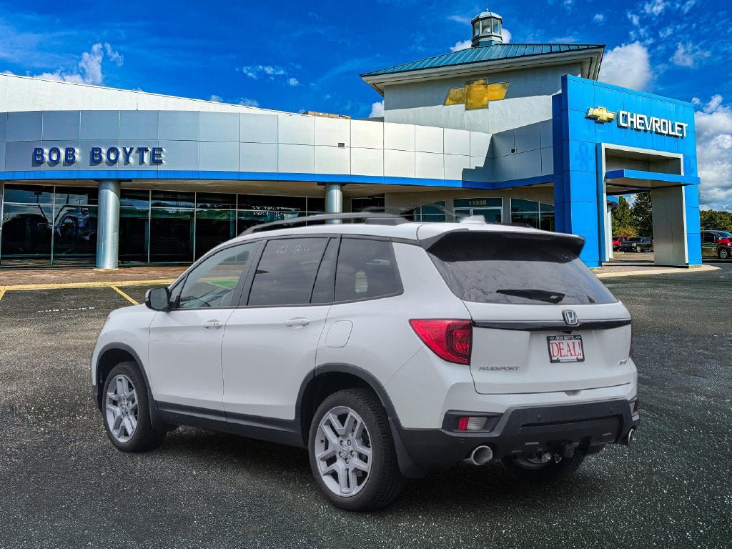 Used 2025 Honda Passport EX-L image 7