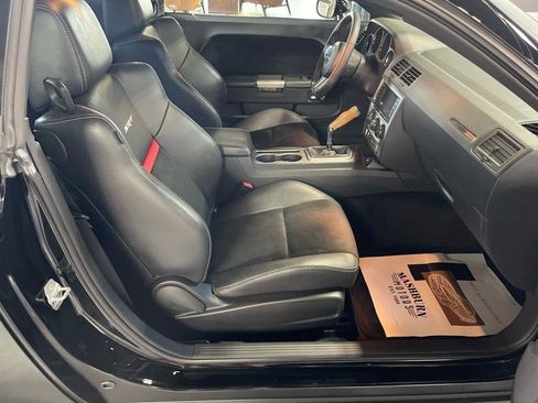 Used 2012 Dodge Challenger SRT8 RWD image 37