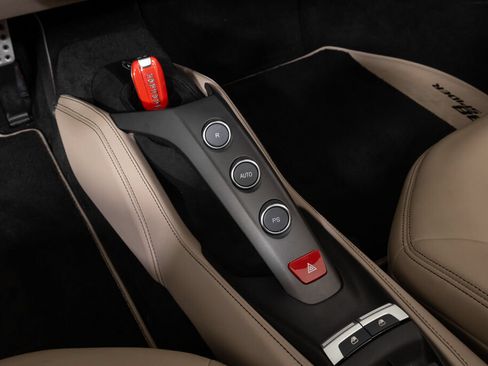 Used 2019 Ferrari 488 Spider RWD image 39