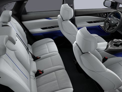 New 2026 Cadillac Optiq Luxury 2 image 35