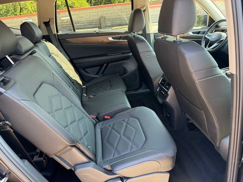 Certified 2026 Volkswagen Atlas SE AWD/4WD image 24