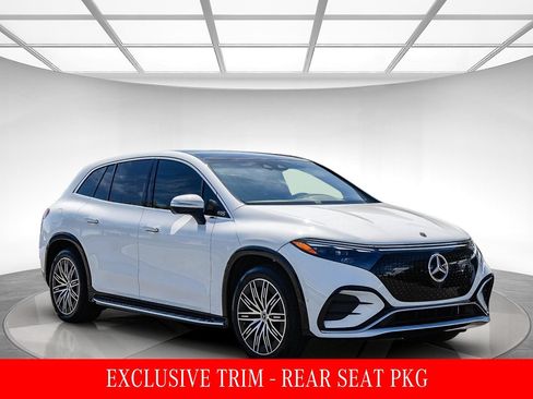 Used 2023 Mercedes-Benz EQS 580 4MATIC SUV image 6