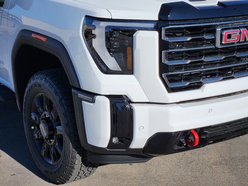 New 2026 GMC Sierra 2500 AT4 w/ AT4 Premium Plus Package image 10