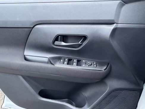 New 2026 Nissan Kicks S image 18