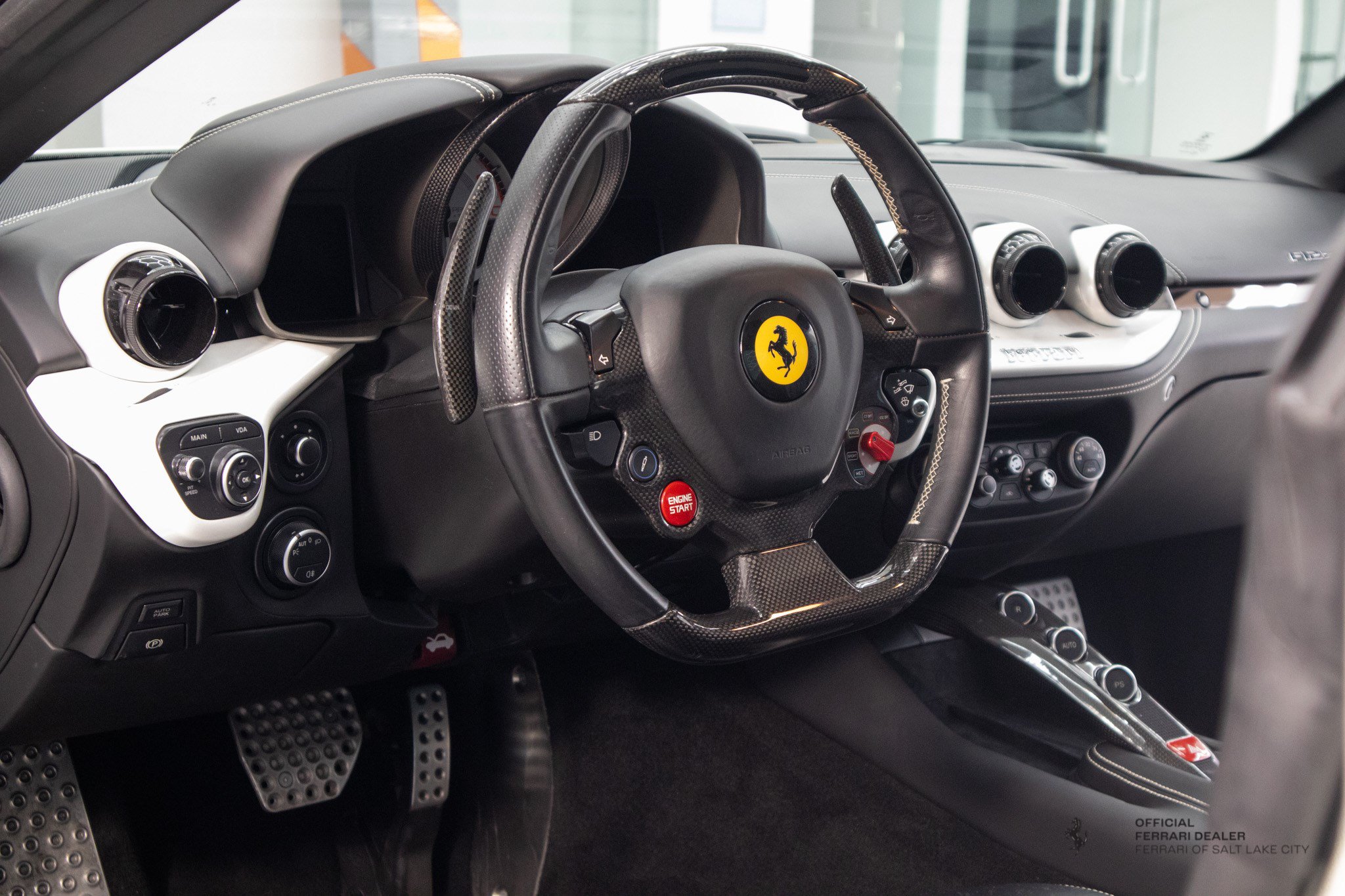 Used 2016 Ferrari F12 Berlinetta RWD image 13