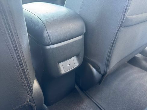 Used 2025 Nissan Versa SV FWD image 22