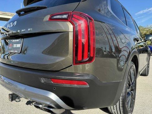 Used 2022 Kia Telluride SX FWD image 16