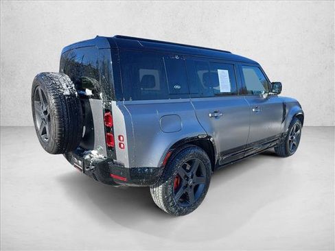 Certified 2023 Land Rover Defender 110 X-Dynamic SE image 5